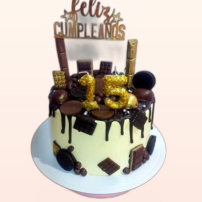Torta de cumpleaños hecha por JHOMI