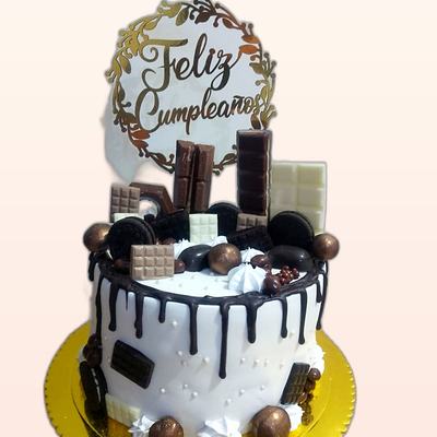 Torta de cumpleaños hecha por JHOMI
