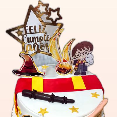 Torta temática de personajes hecha por JHOMI