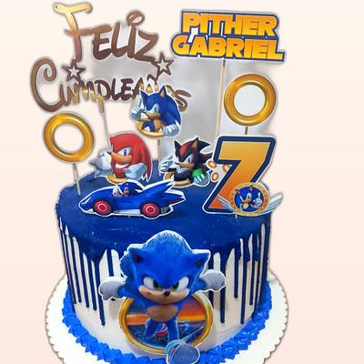 Torta temática de personajes hecha por JHOMI