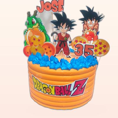 Torta temática de personajes hecha por JHOMI